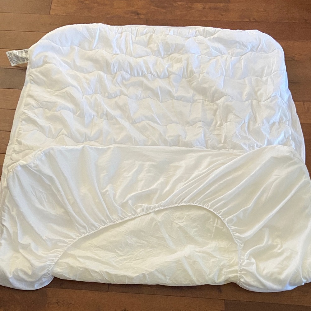Martha Stewart Soft White Mattress Protector